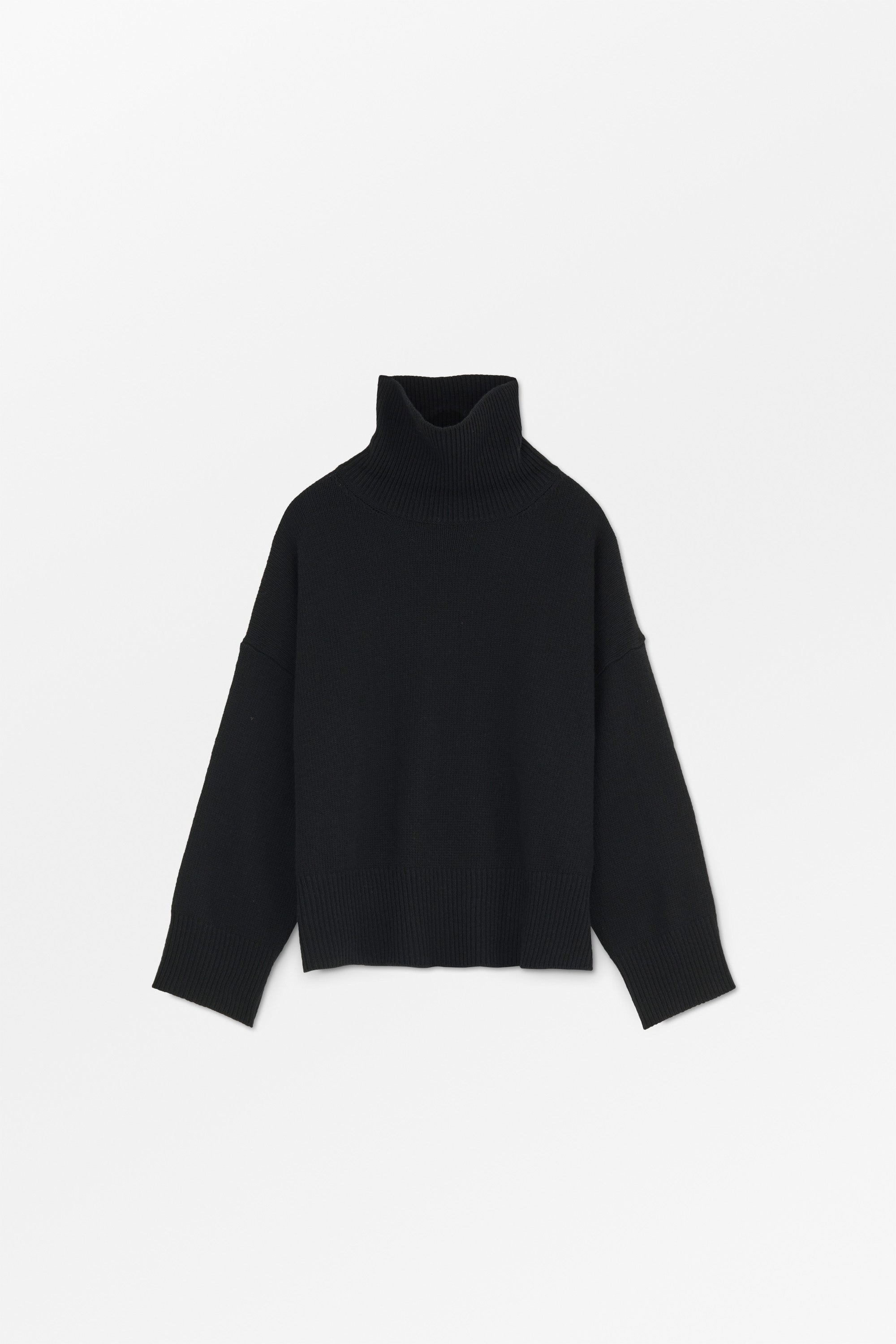 Skall Studio Silene t-neck Turtleneck Black